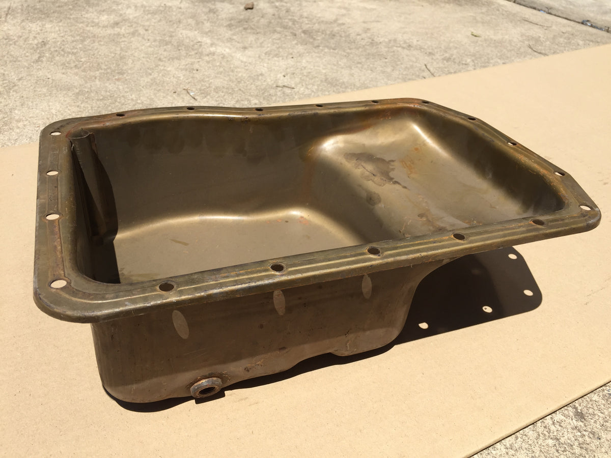 SUMP OIL PAN MGB 3 BRG ALSO MGA excludes Twin Cam INCLUDES DELIVERY