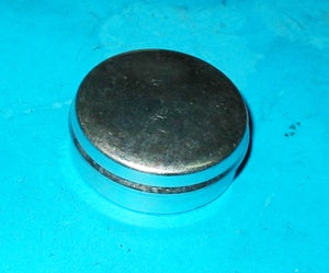 GREASE CAP FRONT HUB MGB DISC WHEEL - INCLUDES DELIVERY