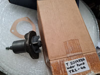 WATER PUMP CAST IRON TRIUMPH TR2 > TR4A WITHOUT PULLEY - INCLUDES DELIVERY