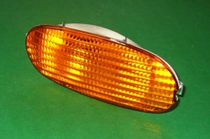 XBD100640 INDICATOR LAMP MGF RIGHT HAND FRONT >2000  > XD058 AMBER - INCLUDES DELIVERY