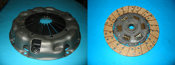 CLUTCH PRESSURE & DRIVEN PLATES MGB V8 BORG & BECK - INCLUDES DELIVERY