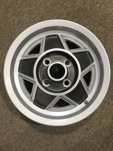 MGB ROAD WHEEL LE ALLOY 5Jx14 (UK STYLE) - INCLUDES DELIVERY TO MAINLAND EAST COAST METRO. See description.