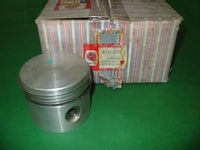 PISTON SET MGB 5 BEARING 020 FLAT TOP COMPETITION not blocks with cut out - INCLUDES DELIVERY