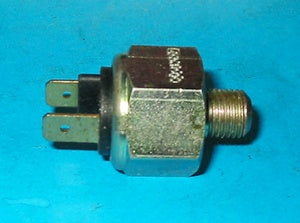 BRAKE LIGHT SWITCH MGC - INCLUDES DELIVERY