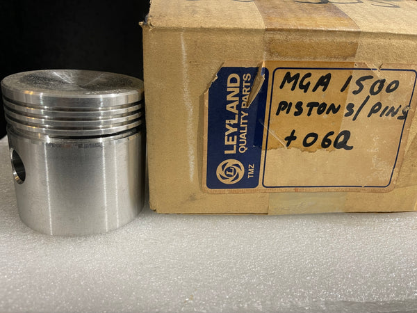 PISTON SET 060 with rings MGA 1500 ZA ZB LEYLAND - INCLUDES DELIVERY