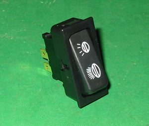 HEADLAMP ROCKER SWITCH ON DASH TRIUMPH TR6 SPITFIRE - INCLUDES DELIVERY